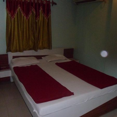 Somnāth Hotel Shree Rudraksh מראה חיצוני תמונה